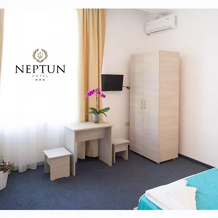 Neptun Hotel 3*