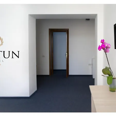 Neptun 3*